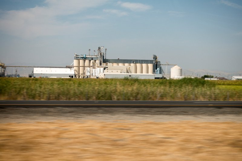 20150821_115929 RX100M4.jpg - Grain elevators, US 5, Delevan, CA